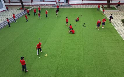 Tiêu chí ?ánh giá và cách l?a ch?n c? nhan t?o san v??n